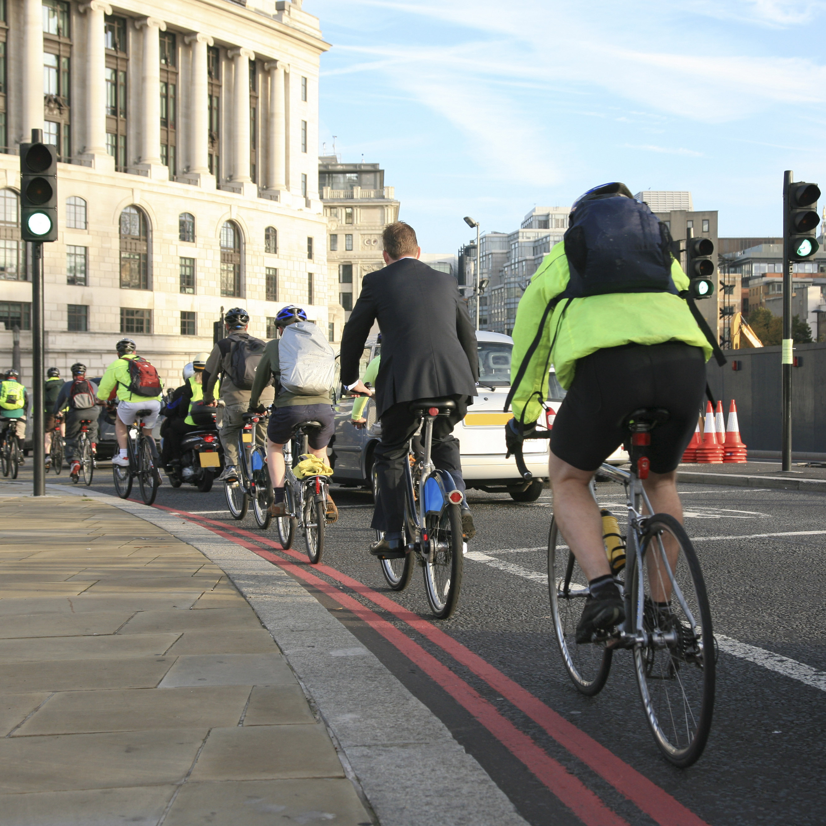 How Cycling is Transforming Cities: The Environmental, Economic, and Social Benefits